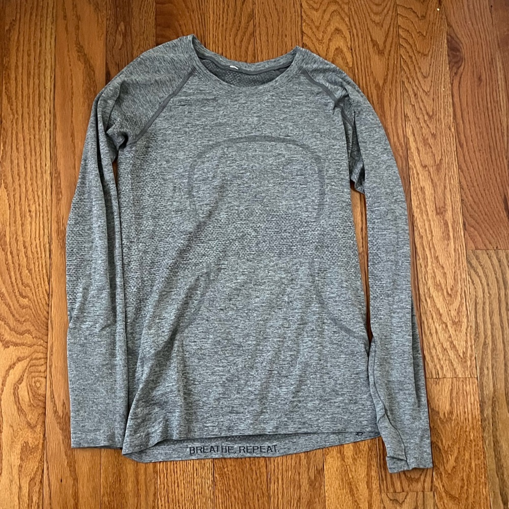 Swiftly Tech along Sleeve